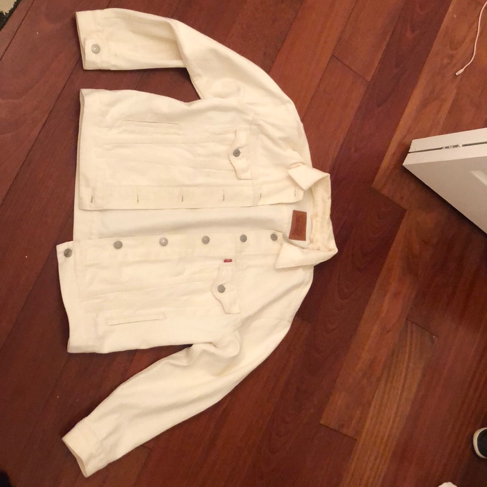 LEVI STRAUSS white denim jacket